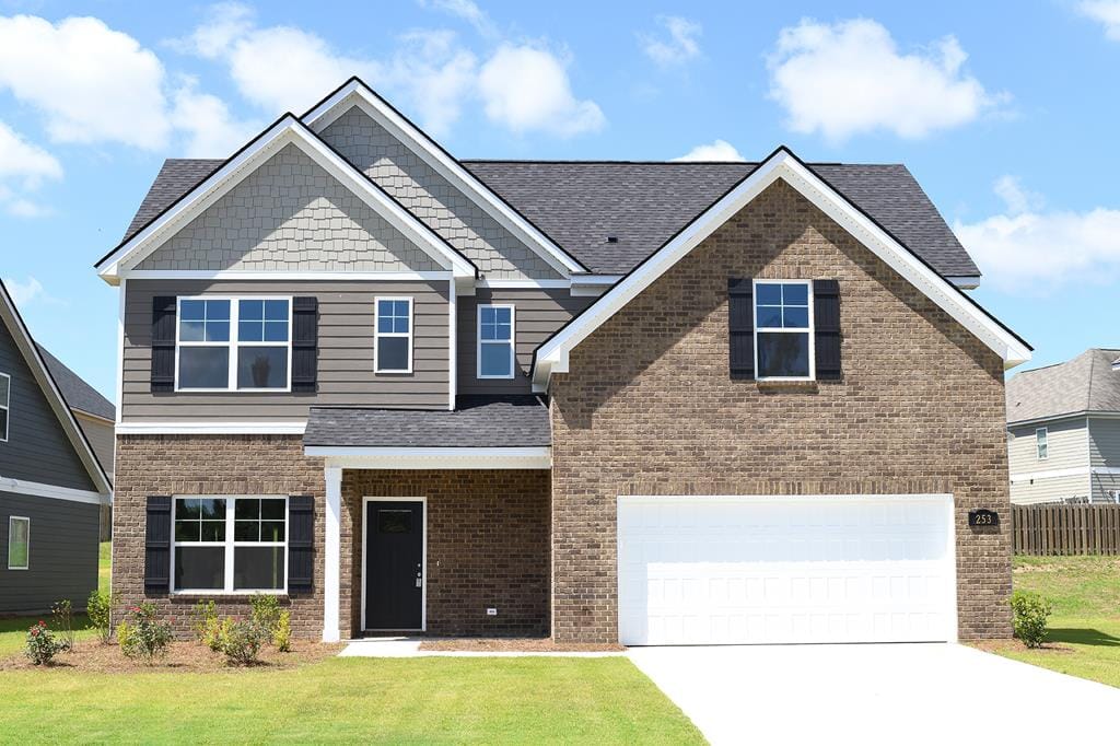 Oaks Ct, Smiths Station, AL 36877