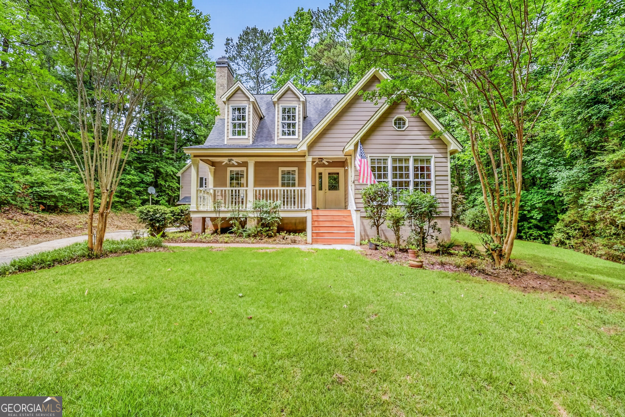 908 S Willowcrest Way, LaGrange, GA 30240