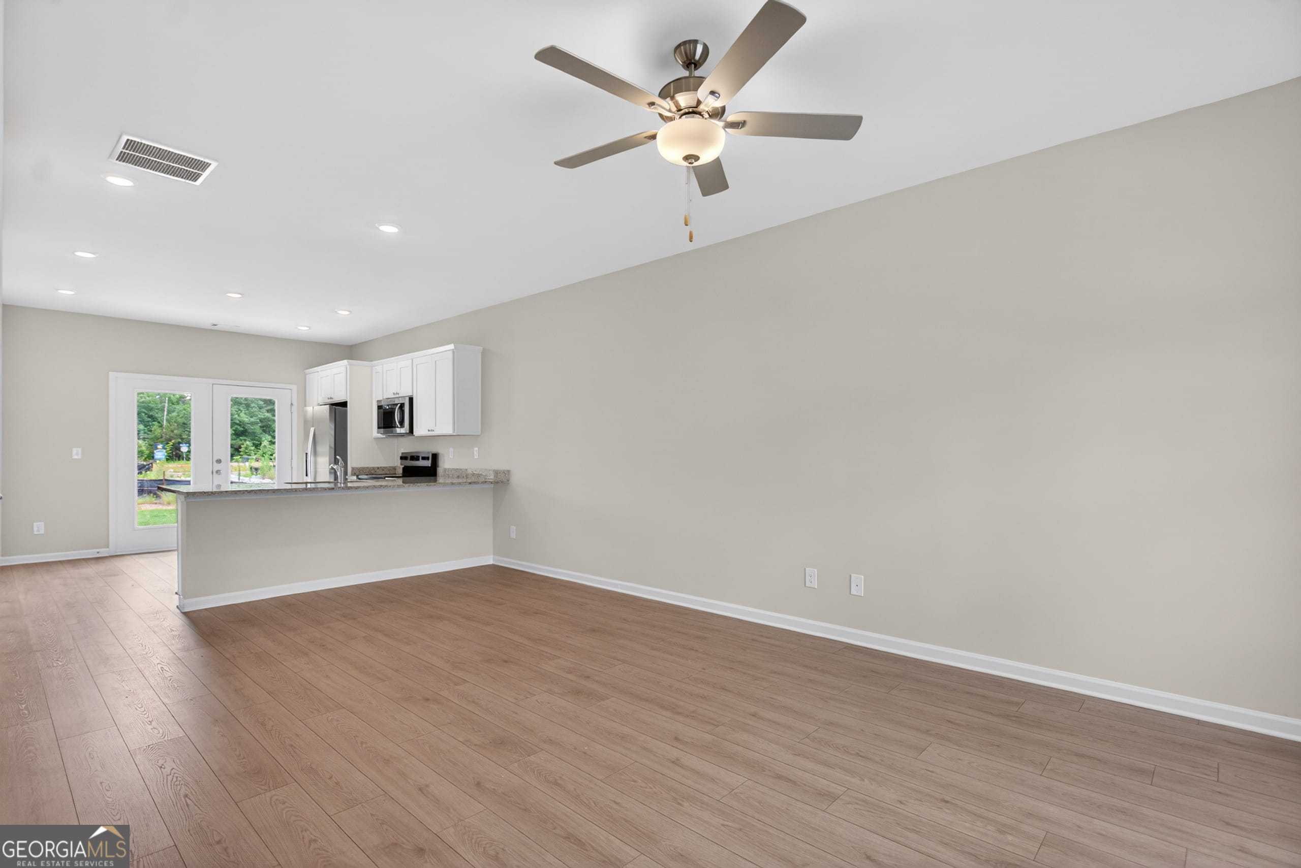 218 Rooker Dr, LaGrange, GA 30241