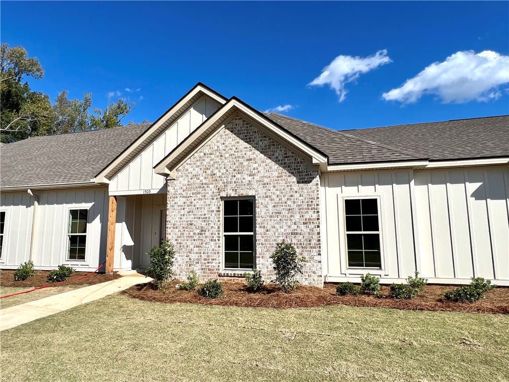 1653 ACADEMY #1503, Auburn, AL, 36830