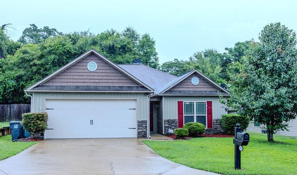2814 Nancy Dr, Phenix City, AL 36870
