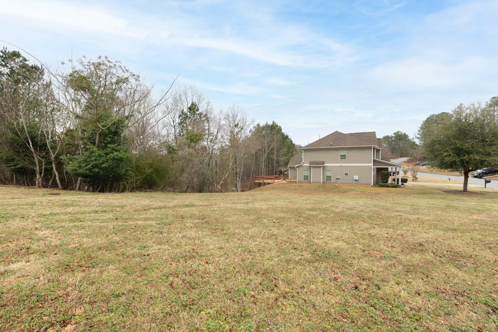 538 Lakefront Dr, Columbus, GA 31907