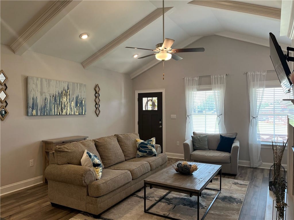 1835 Hidden Lks Dr, Opelika, AL 36801