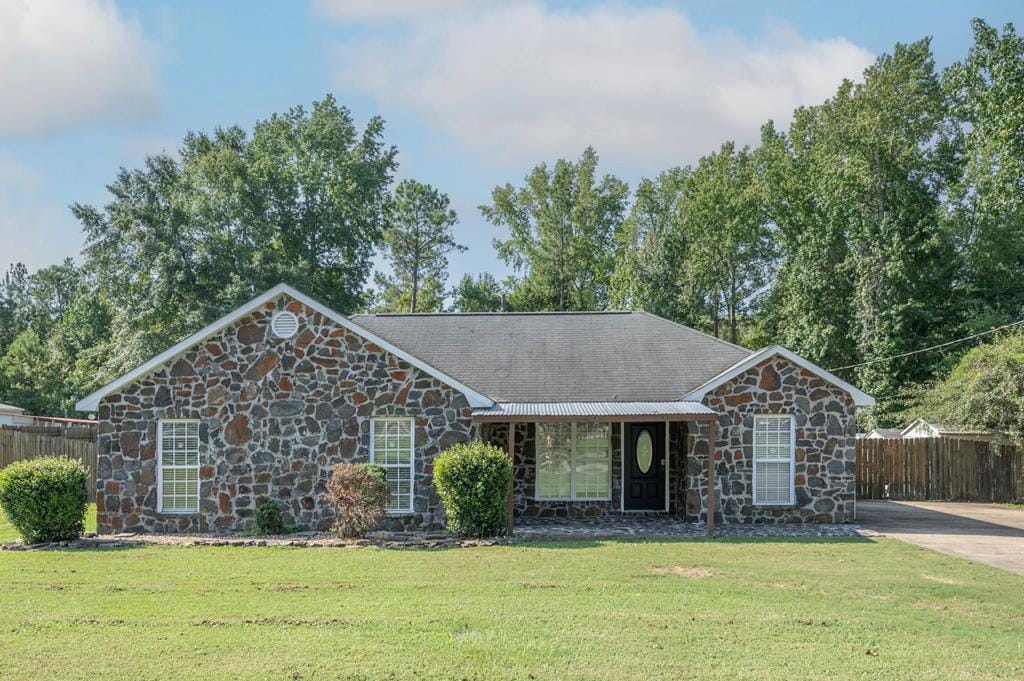 359 Lee Rd 2087, Salem, AL 36874