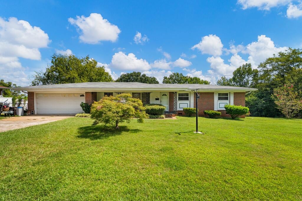 2038 Monaco Dr, Columbus, GA 31903