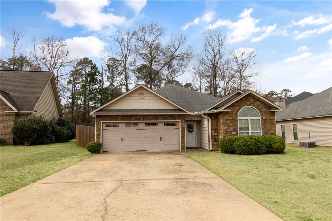 2714 Bent Tree Lane, Opelika, AL, 36801