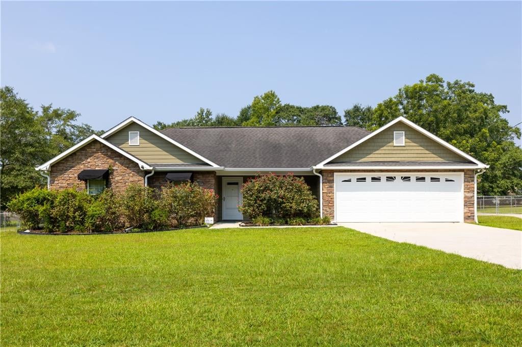 2801 Poyner Dr a, Phenix City, AL 36870