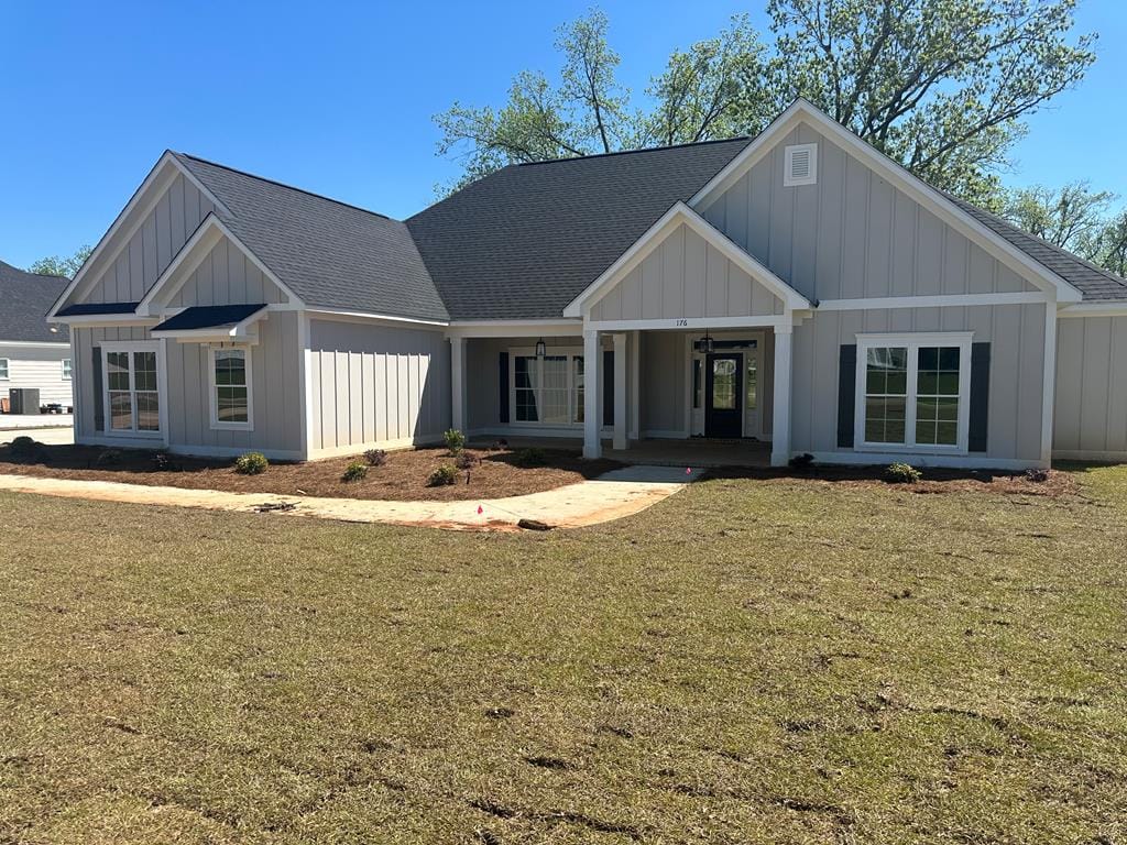176 Belmont Dr, Leesburg, GA 31763