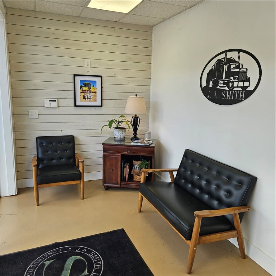 22234 US-280, Dadeville, AL 36853, Smooth concrete flooring pairs beautifully with cl