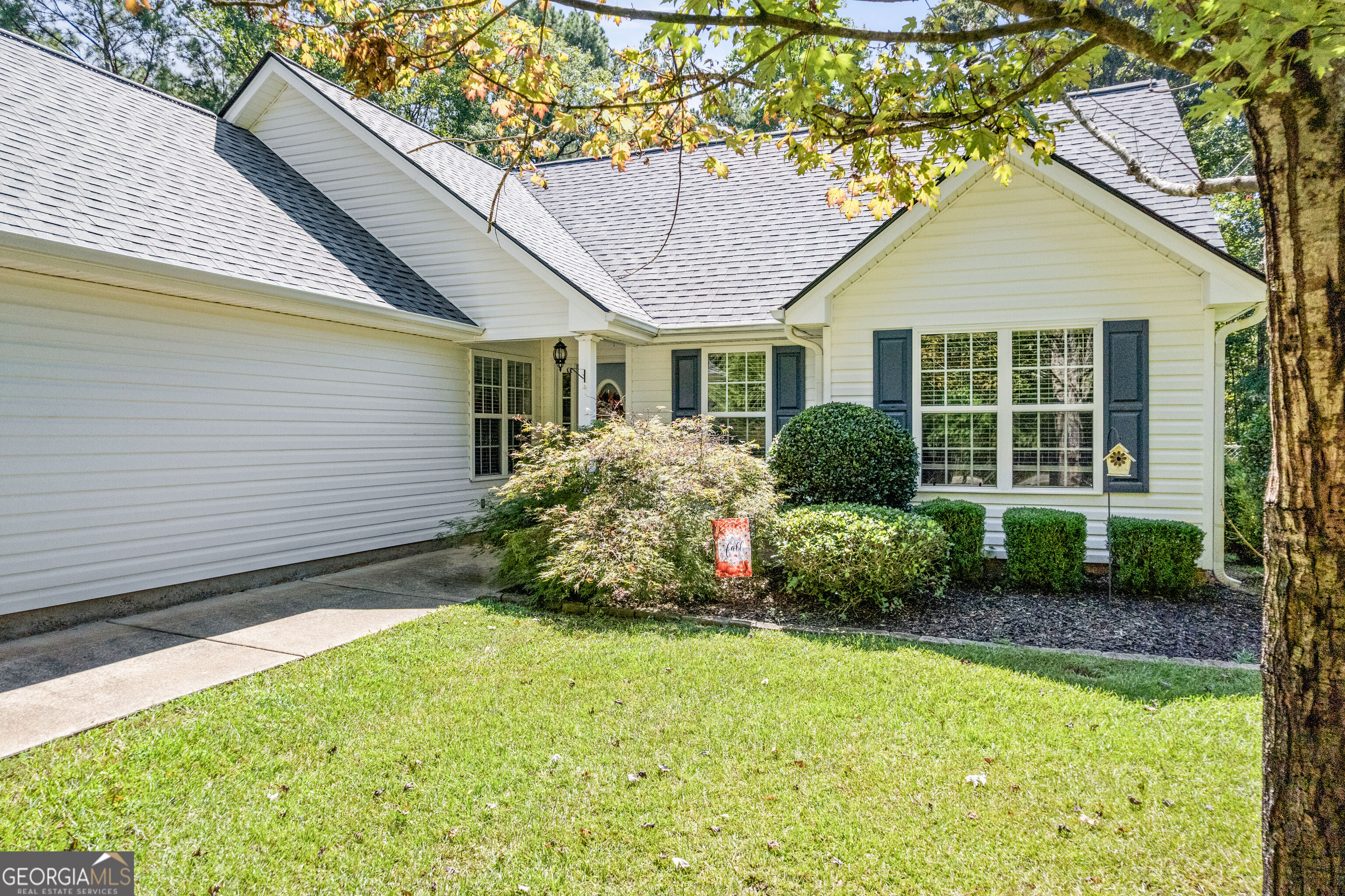 571 Earl North Rd, Newnan, GA 30263